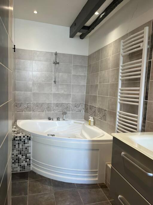 Duplex De Charme En Centre Ville Avec Terrasse Brive-la-Gaillarde Exterior foto
